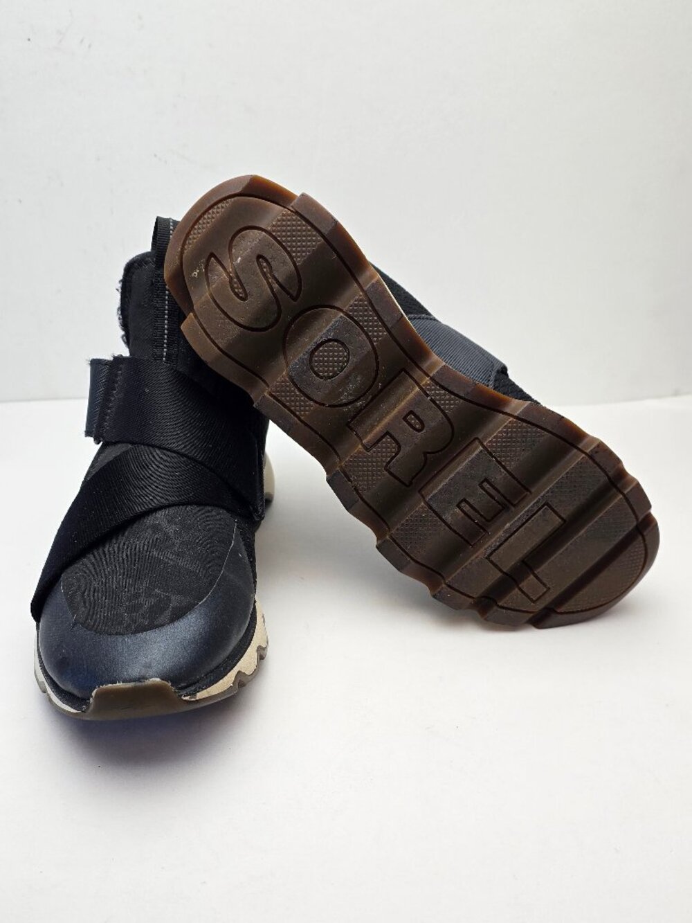 Sorel Kinetic Sneakers Women's Size 8 (WMN'S NL3374-010) - Picture 1 of 9